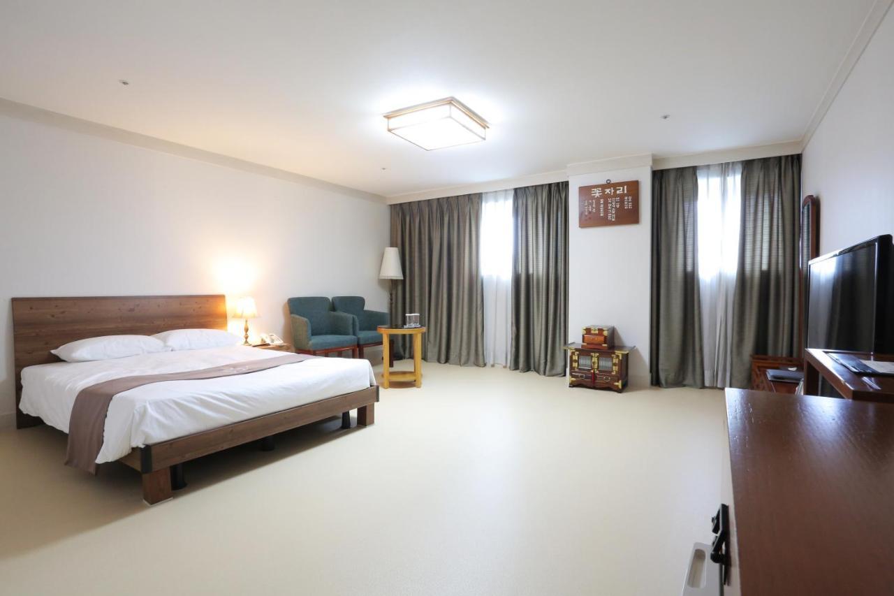 Daegu Aw Hotel Buitenkant foto